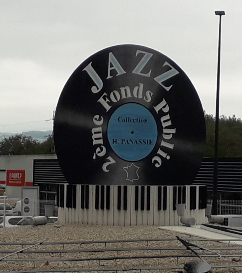 FONDS DISCOGRAPHIQUE ET DOCUMENTAIRE D'HUGUES PANASSIE